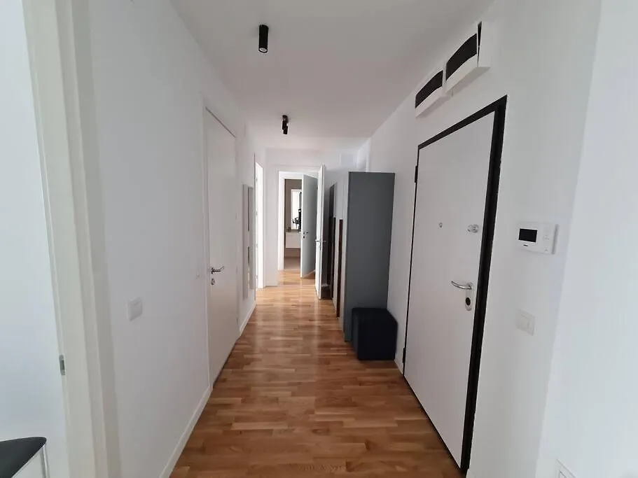 Luxuria Aparthotel Bukarest Rumänien
